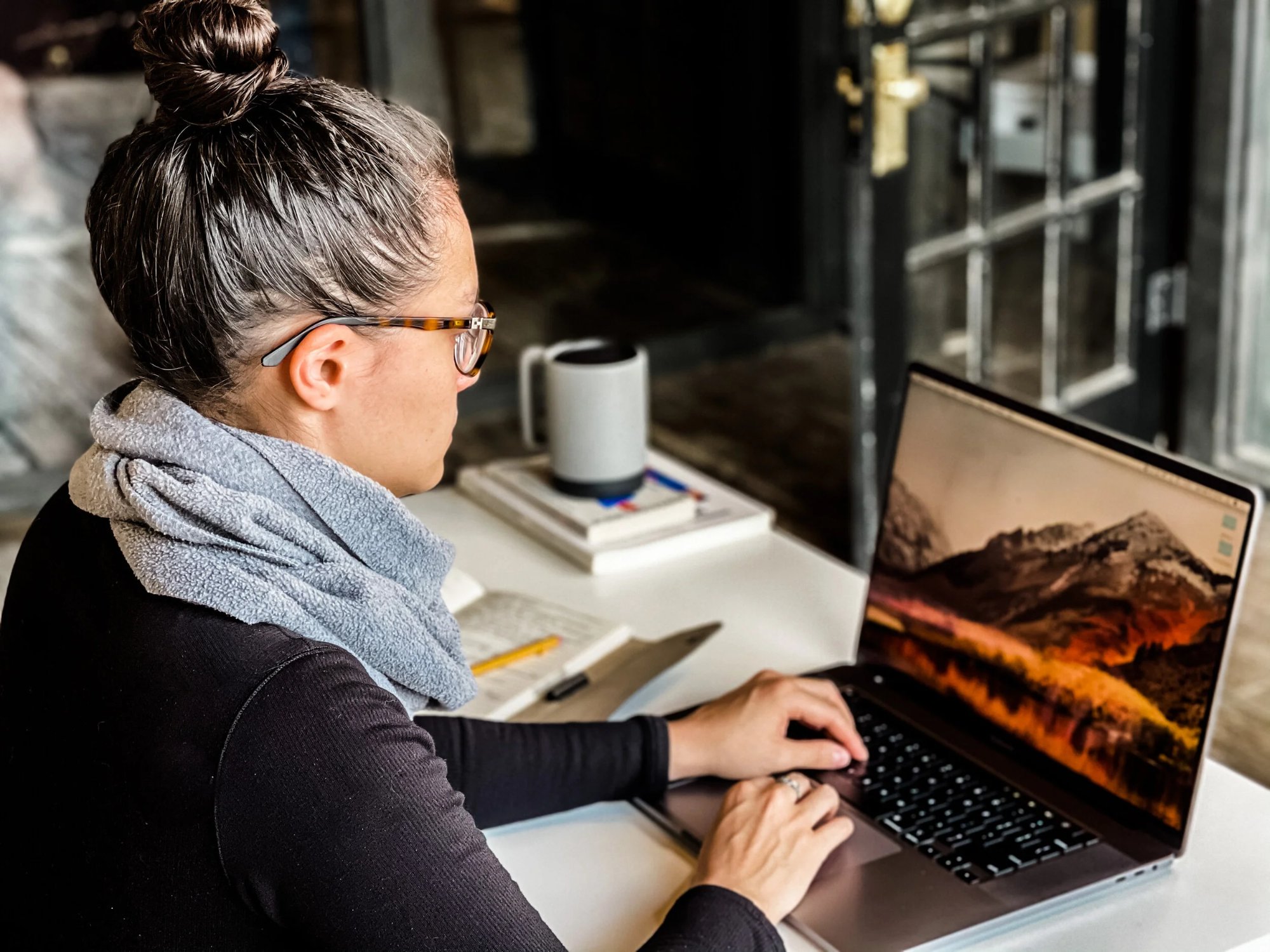 Gabrielle Molina working